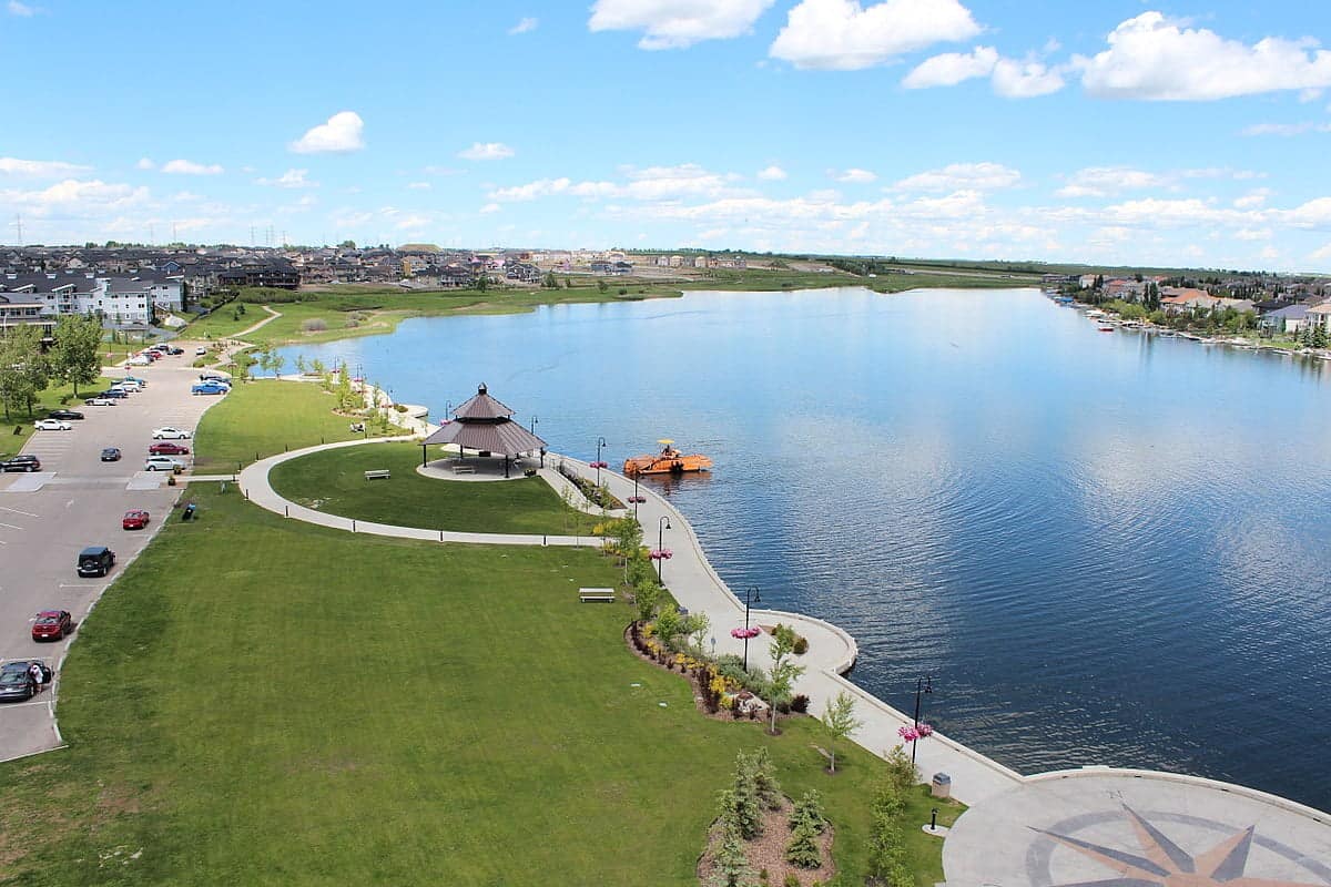 UTF-8chestermere-lake.jpg
